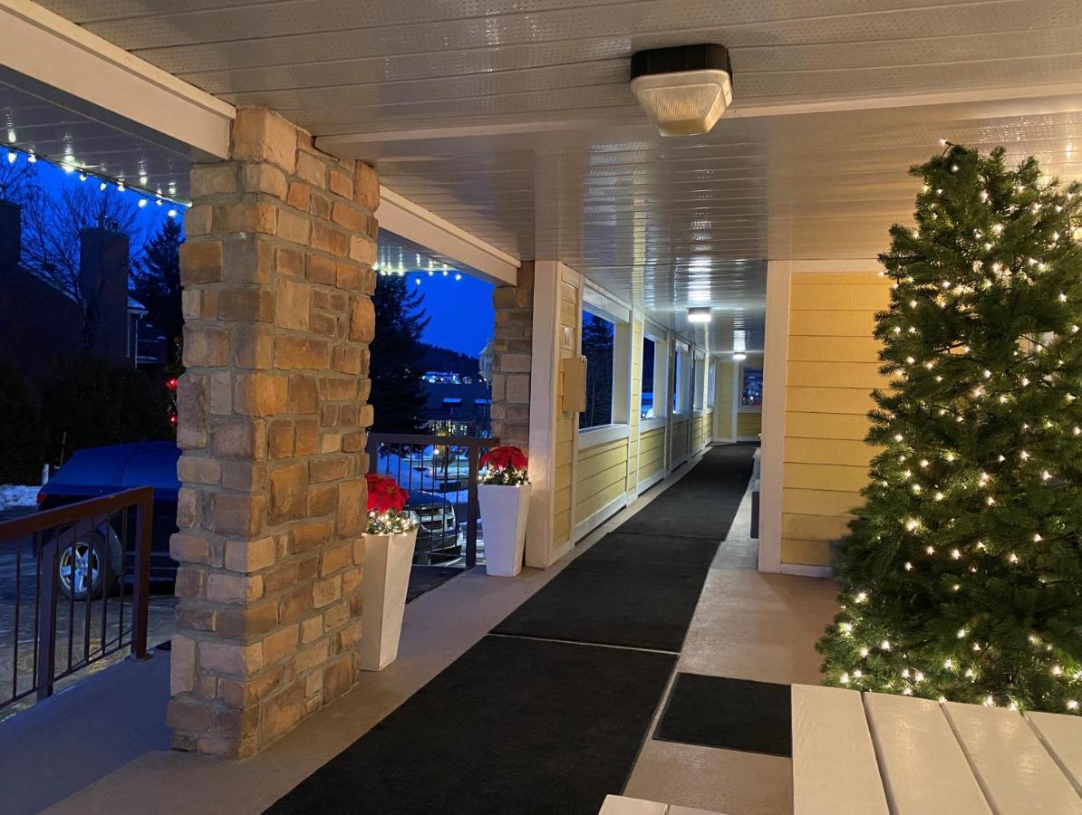 Hotel And Suites Les Laurentides Saint-Sauveur Экстерьер фото